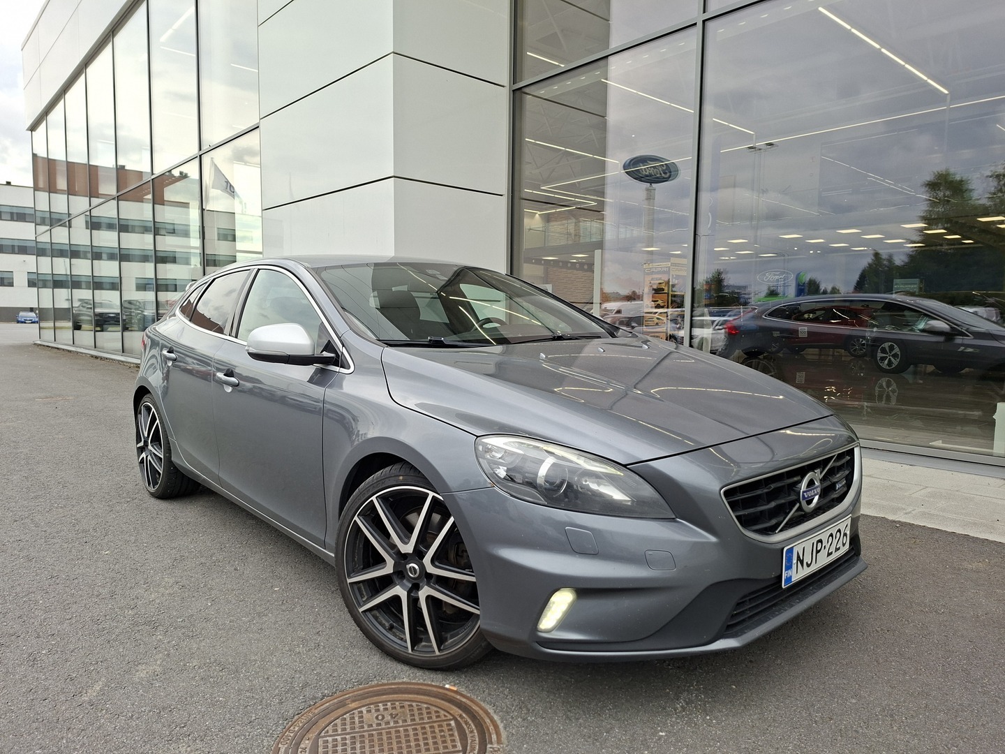 Volvo V40