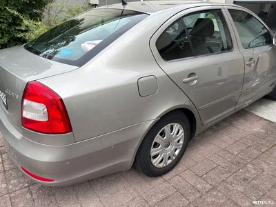 Skoda Octavia 2010, kuva 4/10