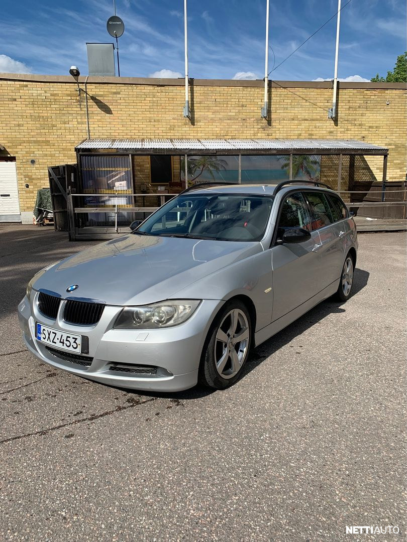 BMW 330