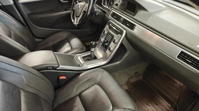 Volvo V70 D2 Summum 2015, photo 7/13