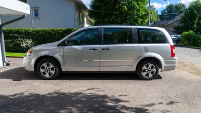 Chrysler Grand Voyager 3,8 V6 A6 LX 2008, kuva 6/23