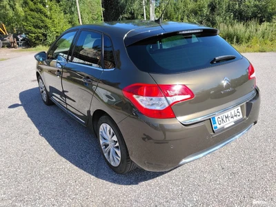 Citroen C4 VTi 120 Confort 2011, photo 7/14