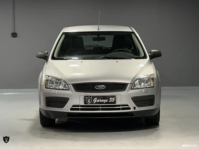 Ford Focus 1,6 100hv Trend M5 5-ov 2005, photo 2/21
