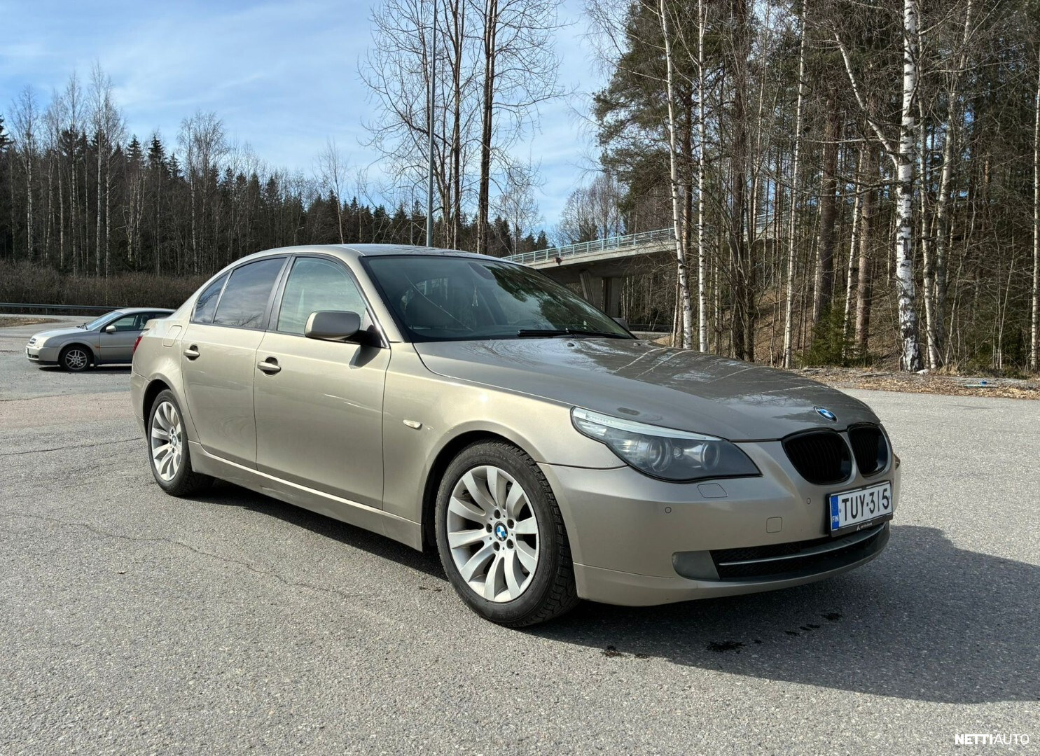 BMW 520