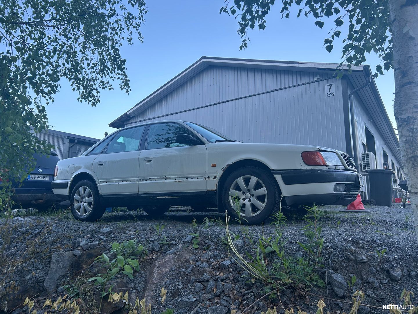Audi 100