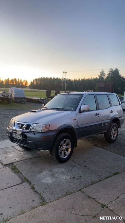 Nissan Terrano II 2004, photo 1/16