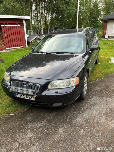 Volvo V70 2005, kuva 1/8