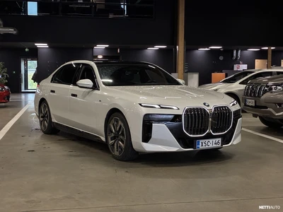 BMW i7 G70 xDrive 60 M Sport 2022, kuva 1/9