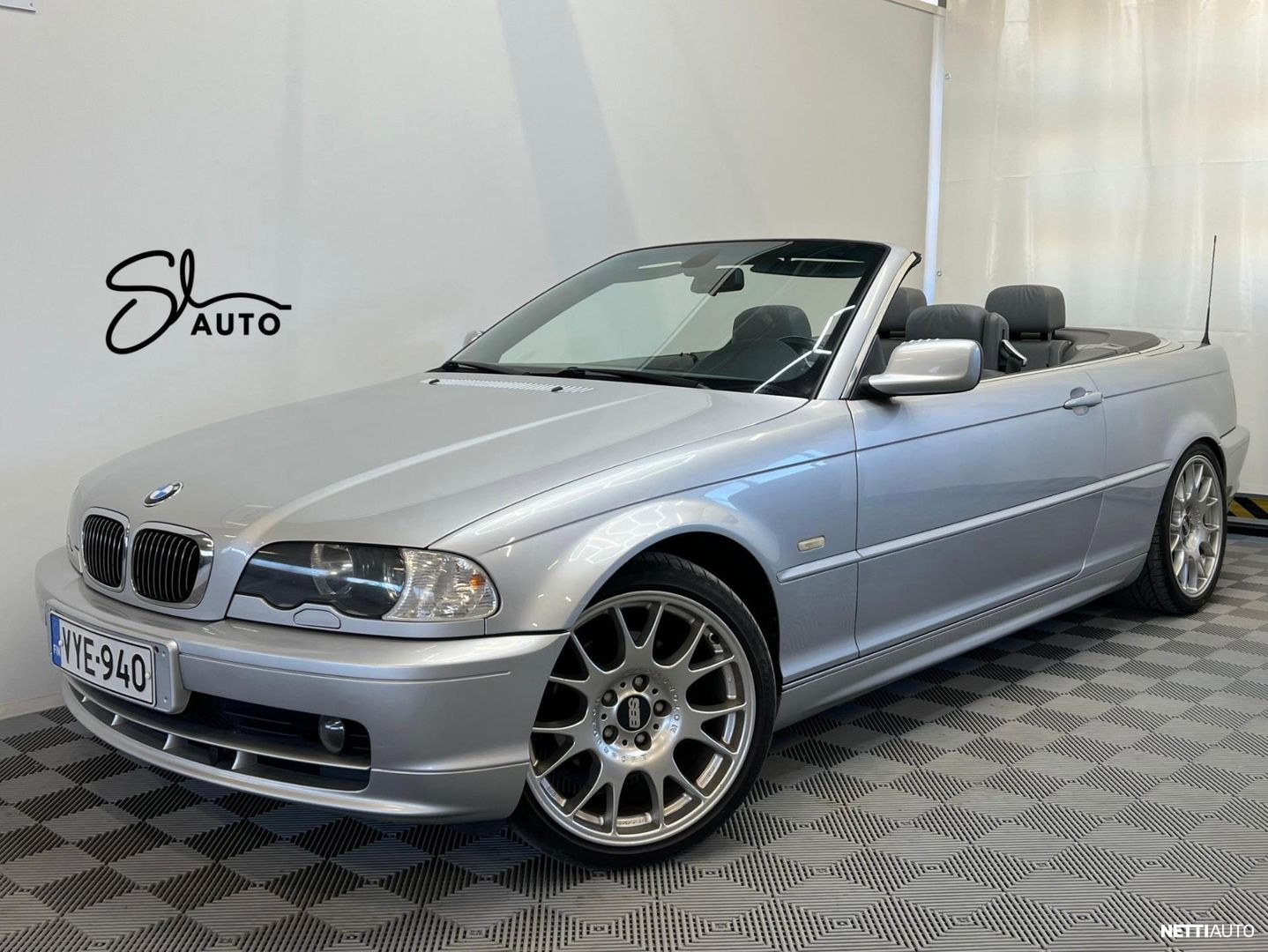 BMW 323