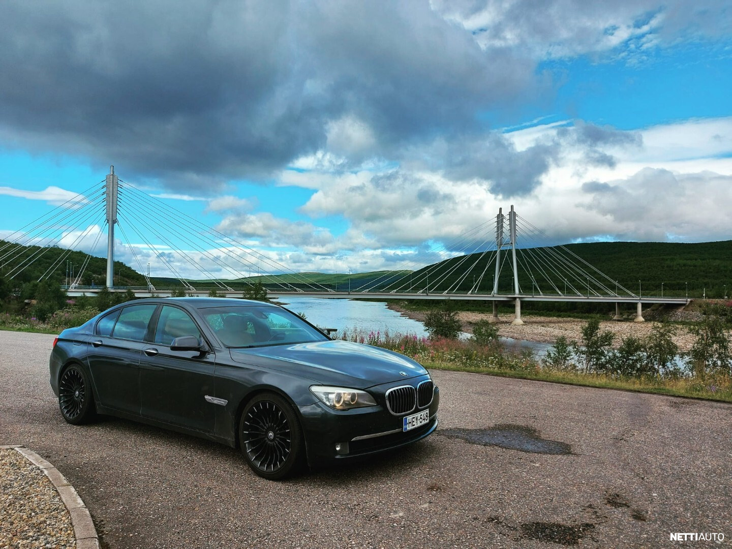 BMW 730