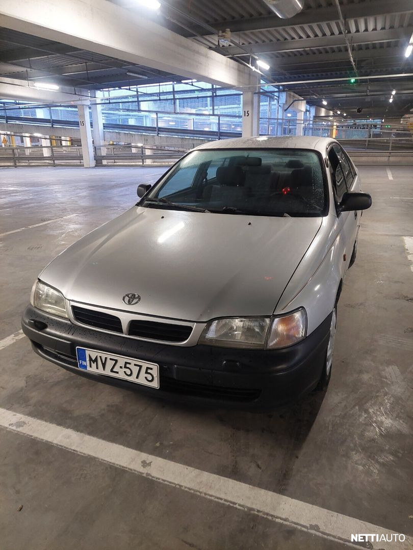 Toyota Carina E