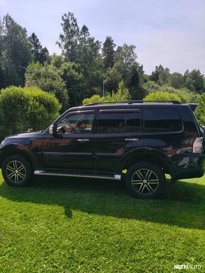 Mitsubishi Pajero 2017, photo 1/19
