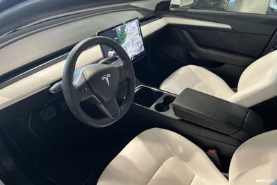 Tesla Model 3 Long Range 2021, kuva 3/5