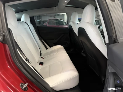 Tesla Model 3 2020, kuva 6/15