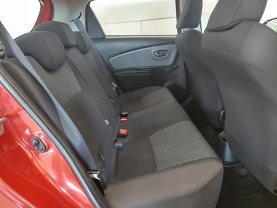 Toyota Yaris 1,33 Dual VVT-i Active 5ov 2014, photo 2/10
