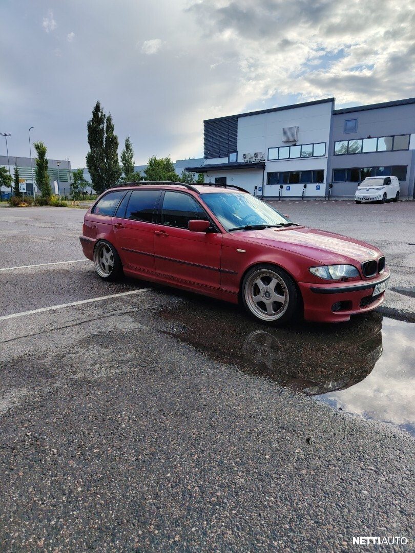 BMW 330