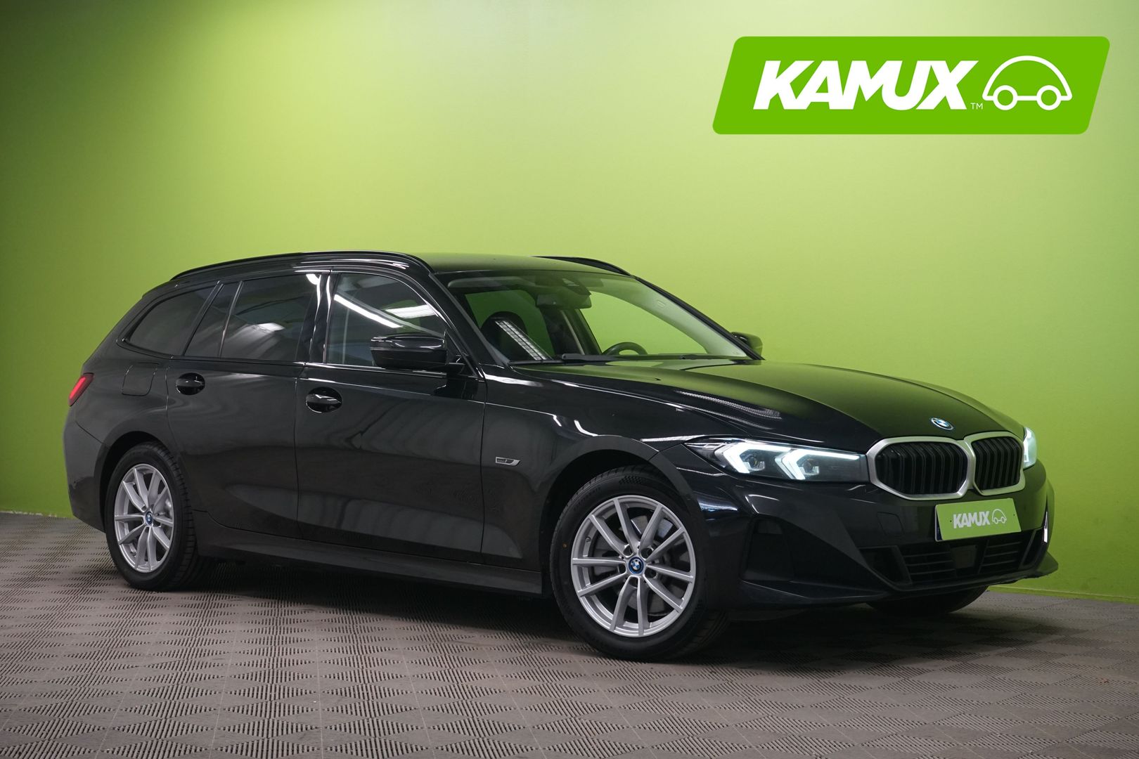 BMW 330