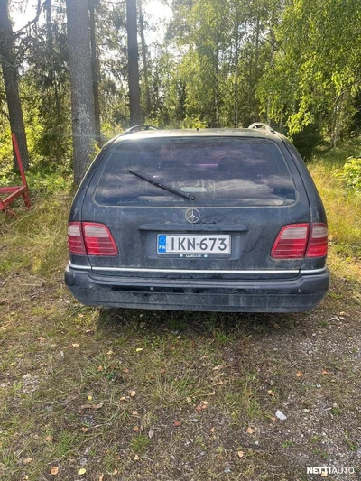 Mercedes-Benz E 1997, photo 4/8