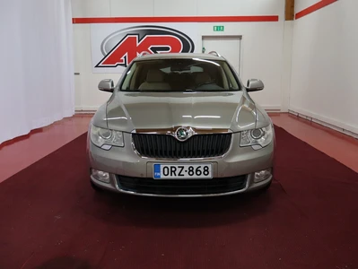 Skoda Superb 2010, kuva 2/24
