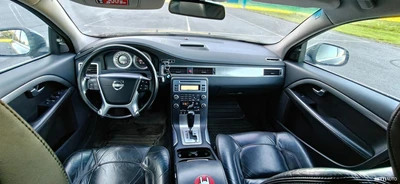 Volvo V70 D3 Momentum Business aut 2011, kuva 7/9