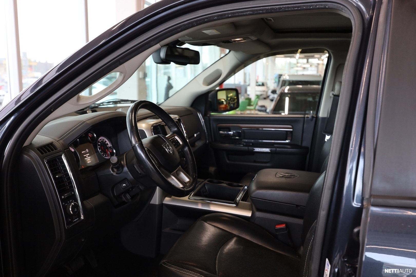 Dodge Ram 2015, photo 4/15