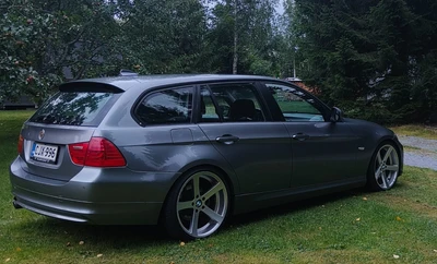BMW 320 320d Farmari (AC) 4ov 1995cm3 2010, kuva 7/14