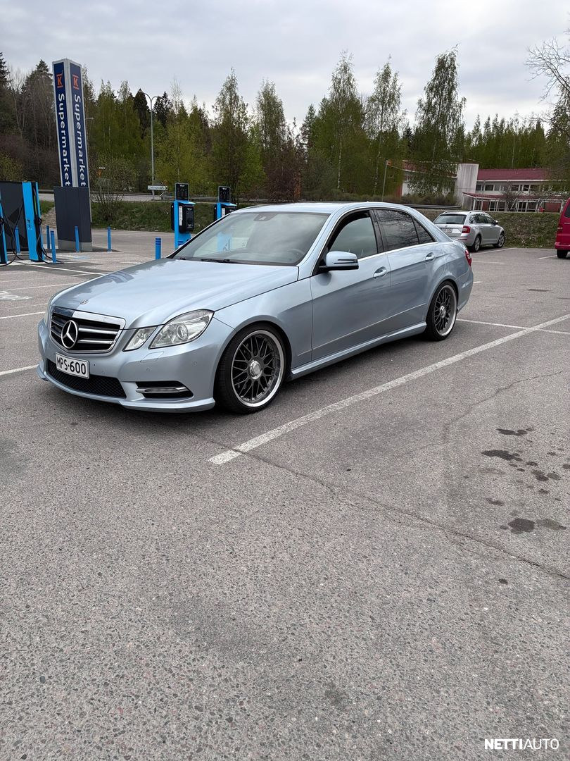Mercedes-Benz E