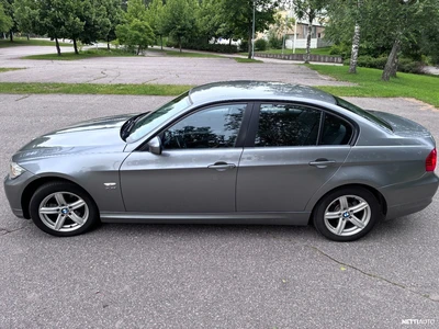BMW 320 2011, photo 2/17