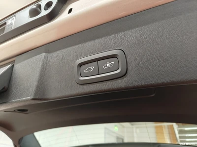 Volvo XC40 Recharge Twin Ultimate aut 2023, photo 6/36