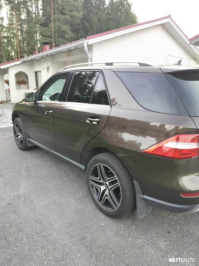 Mercedes-Benz ML 2011, kuva 3/15