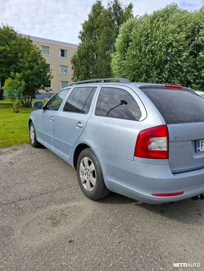 Skoda Octavia 2009, kuva 6/10