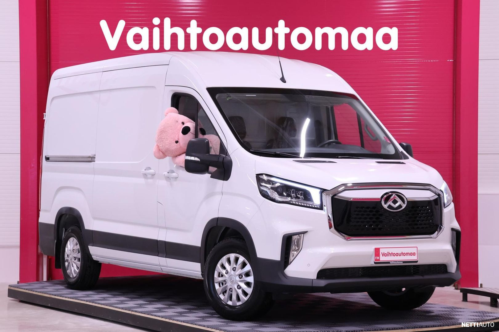 Maxus e-Deliver 9