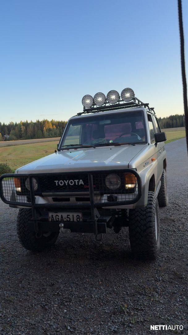Toyota Land Cruiser