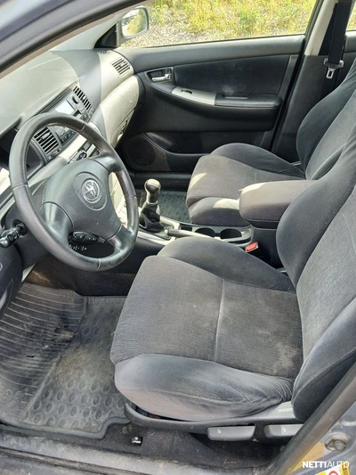 Toyota Corolla 2003, kuva 8/8