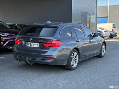BMW 320 2017, photo 4/5