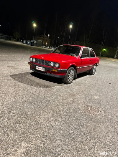 BMW 316 1987, photo 5/12