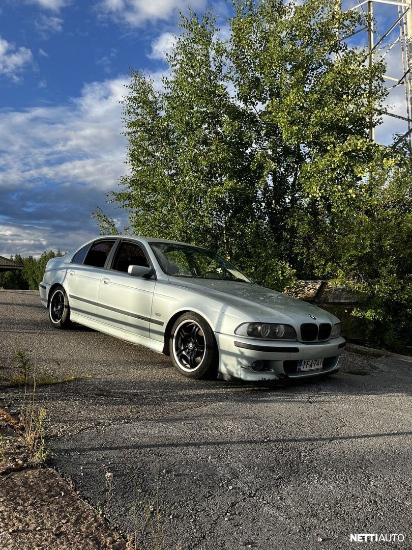 BMW 520