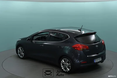 Kia Ceed 1,6 TX 5D DCT A/T 2012, photo 6/22