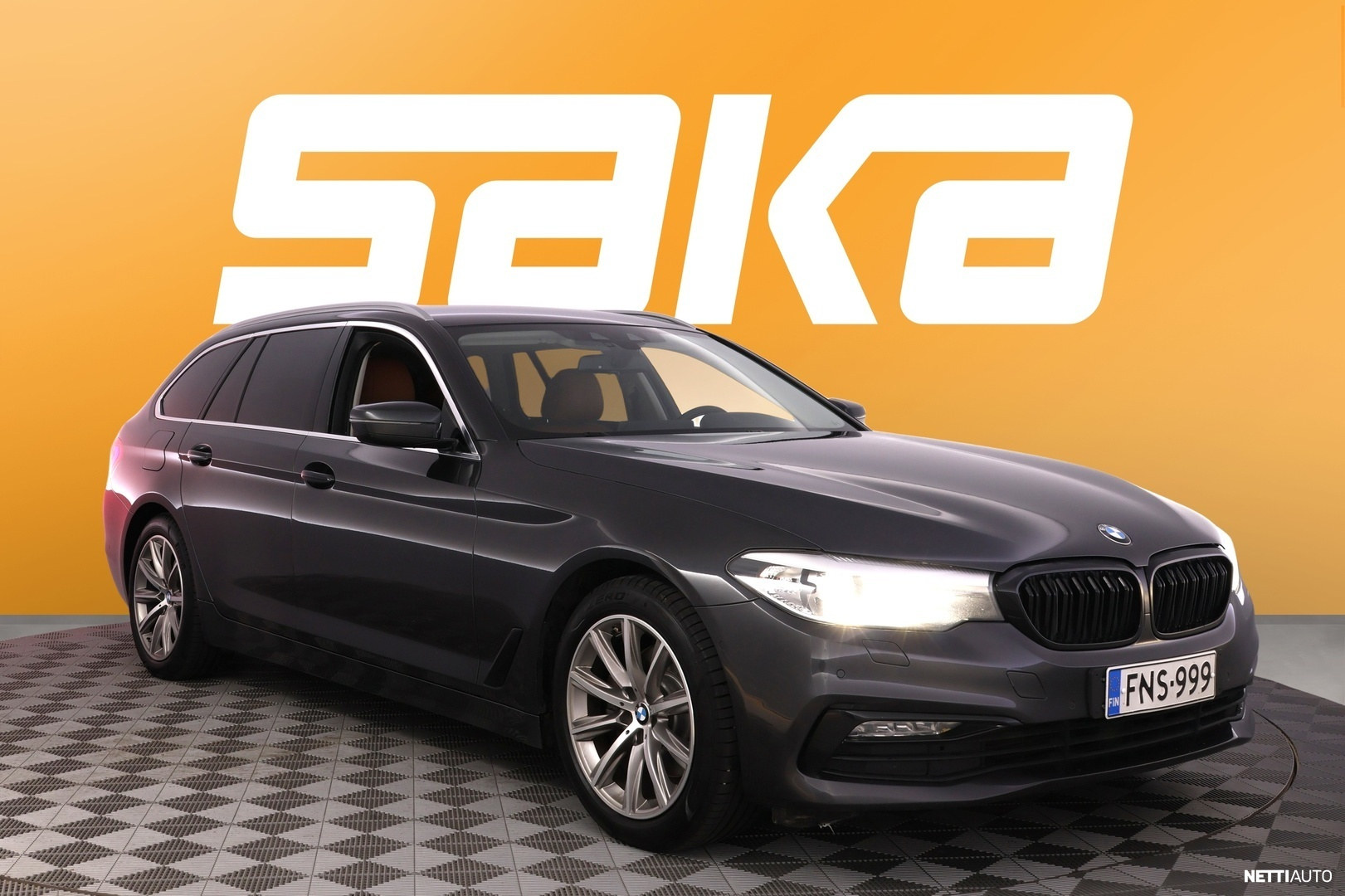BMW 520
