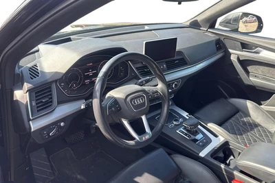 Audi Q5 2020, kuva 3/4