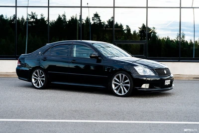 Toyota Crown 2006, kuva 1/17
