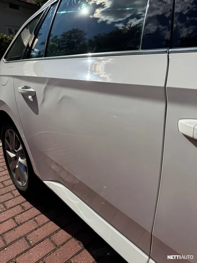 Skoda Superb 2019, kuva 4/15