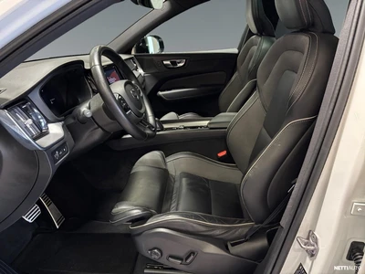 Volvo XC60 2022, photo 6/18