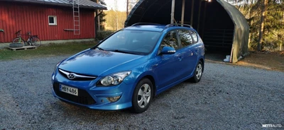 Hyundai i30 2011, photo 1/4