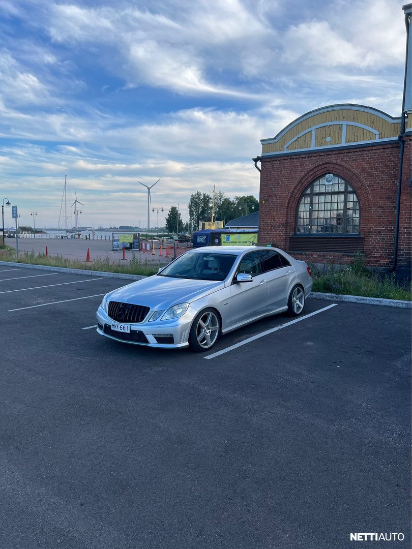 Mercedes-Benz E