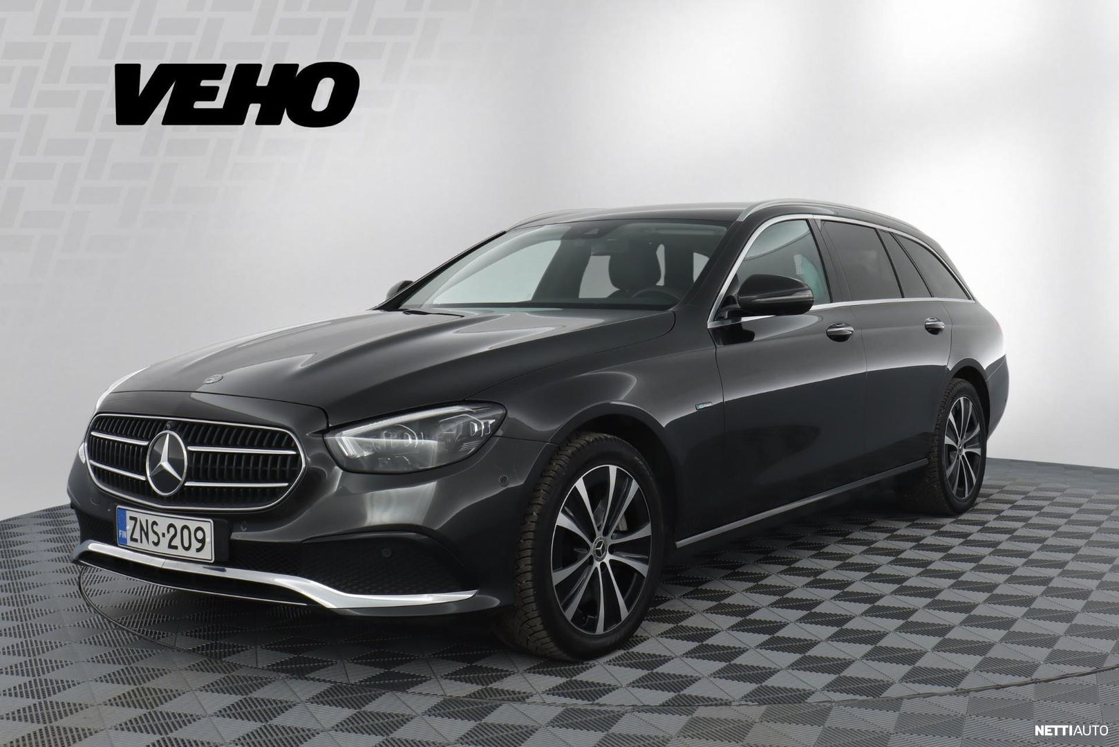Mercedes-Benz E