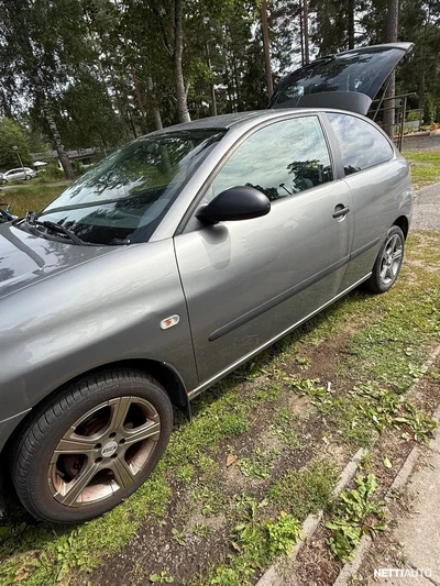 Seat Ibiza Seat ibiza hatchback 2002, photo 4/13