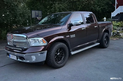 Dodge Ram 1500 5,7 Hemi Laramie 4x4 2014, kuva 3/21