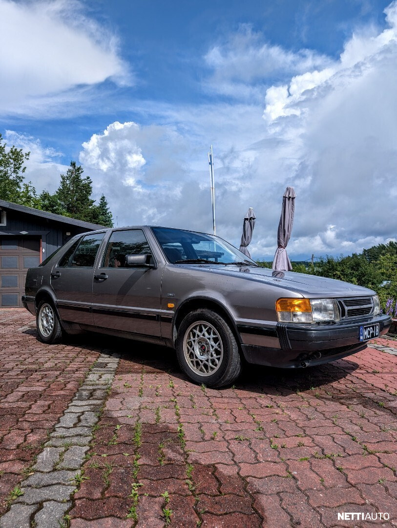 Saab 9000