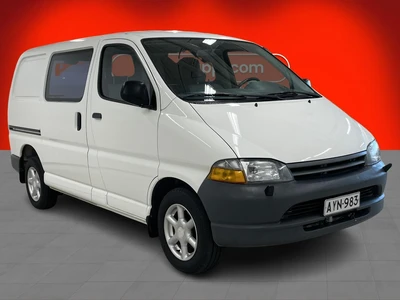 Toyota Hiace 2,4 Dsl 4ov 2001, kuva 4/23